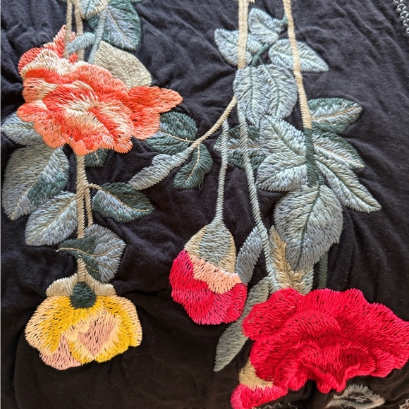 Johnny Was Floral Embroidered Black Scarf - Picture 3 of 4